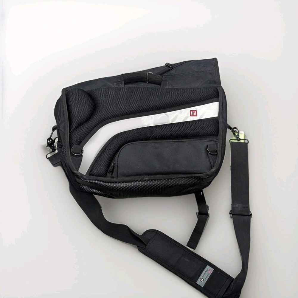 NWT Ful Messenger Laptop Bag Power Bank Crossbody‎ Travel Briefcase Black